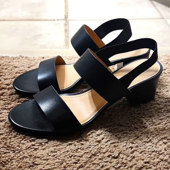 & OTHER STORIES Block Heel Leather Sandals - Picture 2 of 3